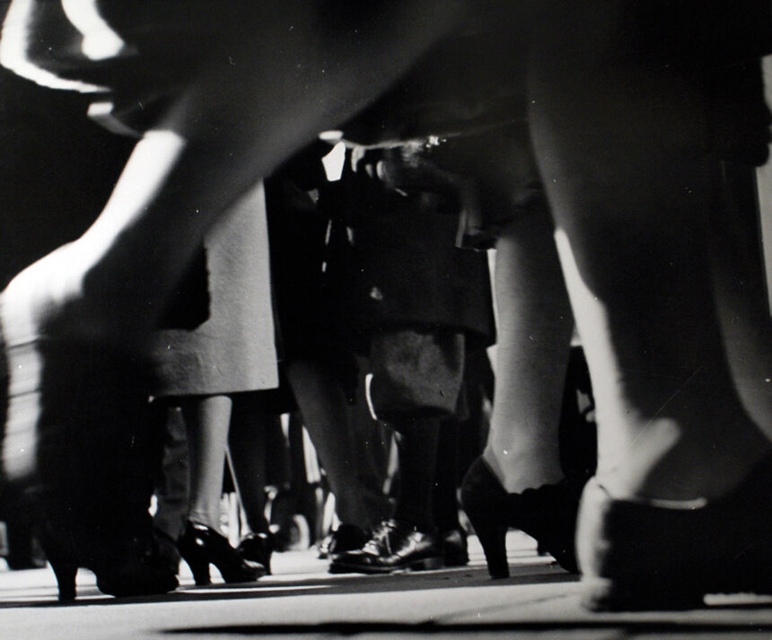 Sidewalk by Lisette Model, the baudoin lebon gallery